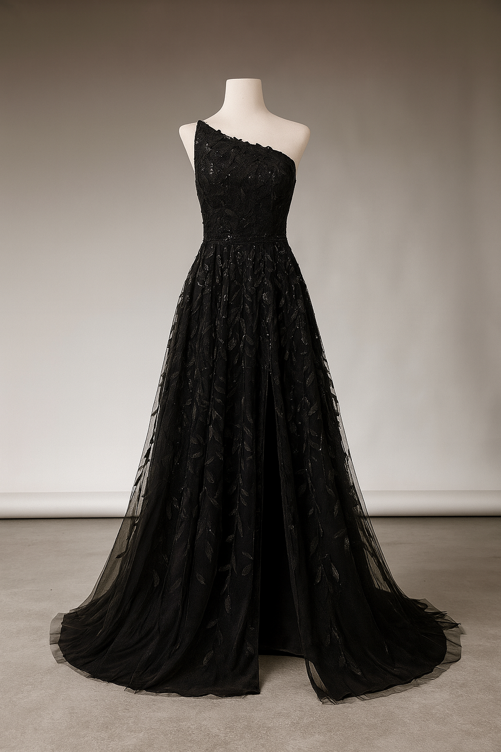 Midnight Elegance – One-Shoulder Evening Gown